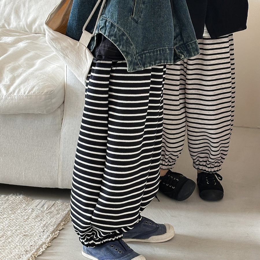 ボーダー柄スウェットパンツ
