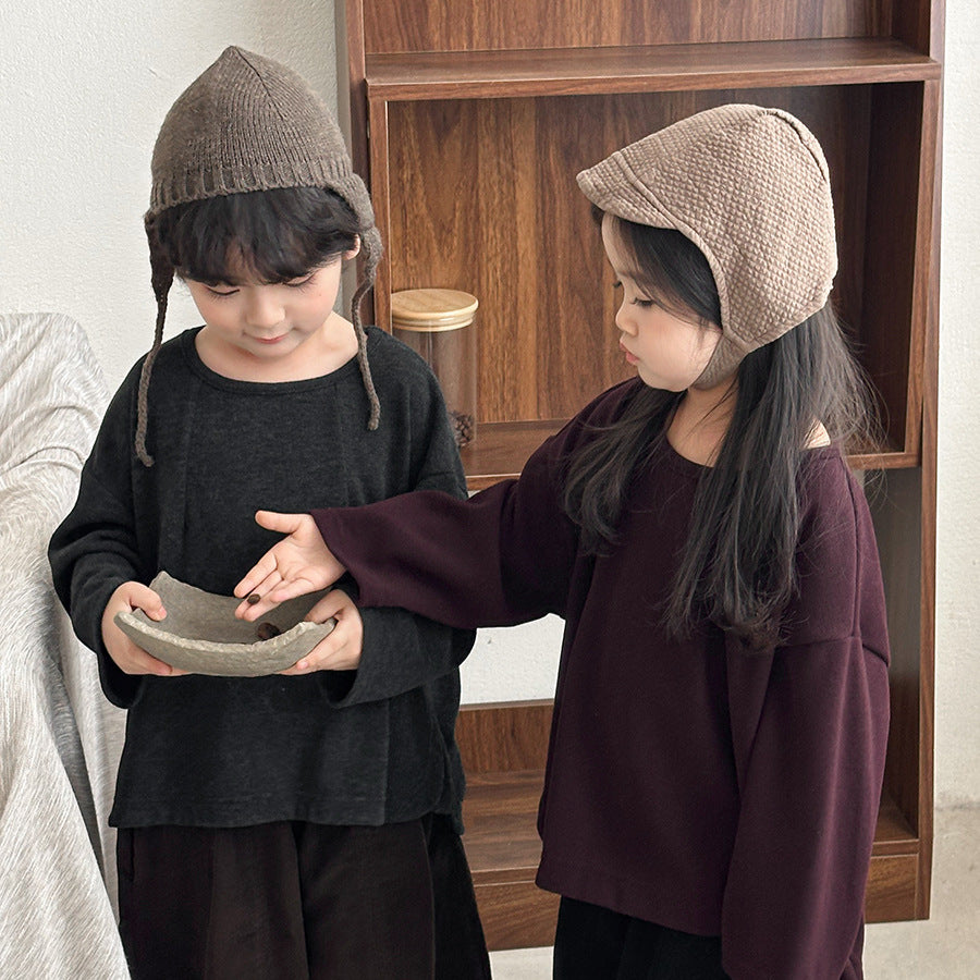 シンプル無地長袖Tシャツ