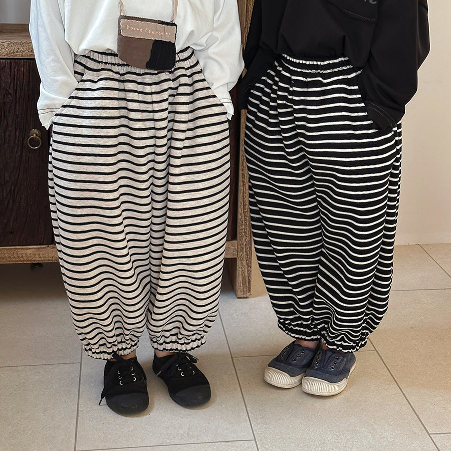 ボーダー柄スウェットパンツ