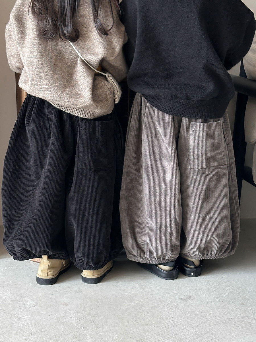 ぽっちゃりコーデュロイパンツ