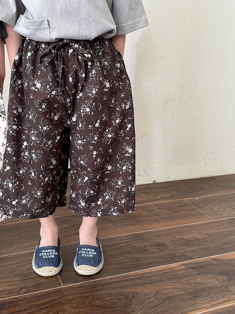 ボタニカル柄ストレート薄手パンツ