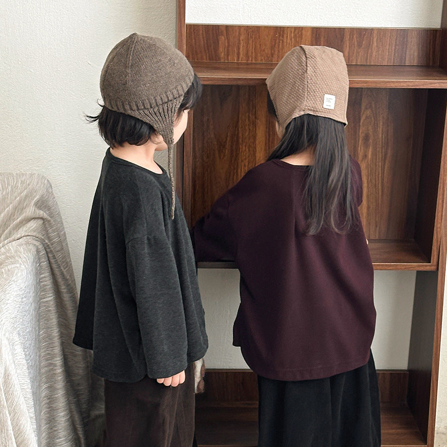シンプル無地長袖Tシャツ