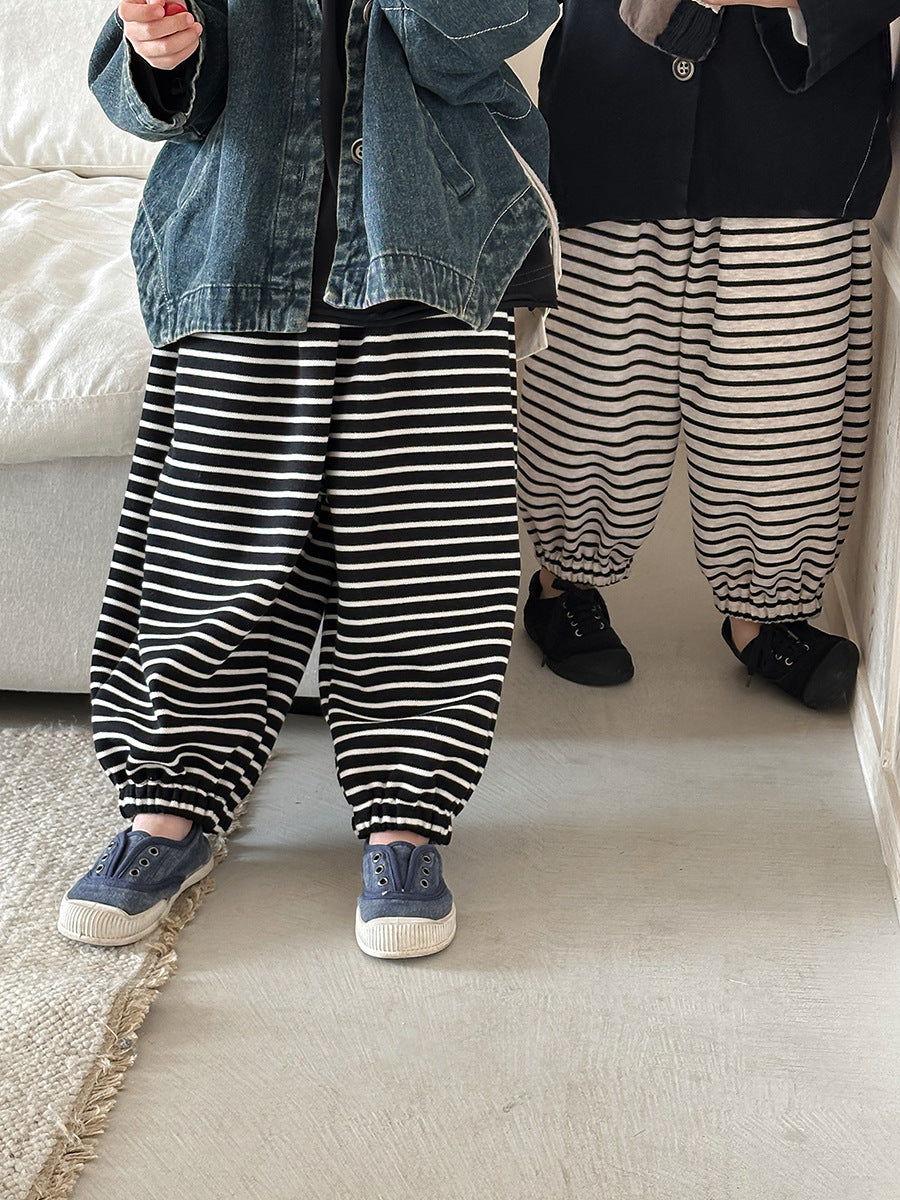 ボーダー柄スウェットパンツ