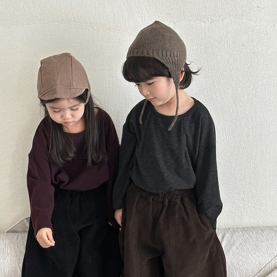 シンプル無地長袖Tシャツ