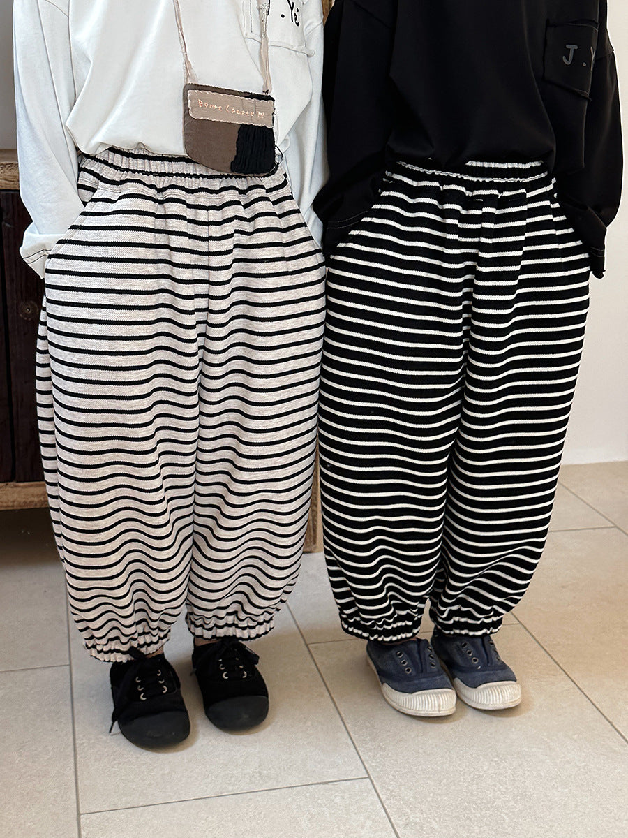 ボーダー柄スウェットパンツ