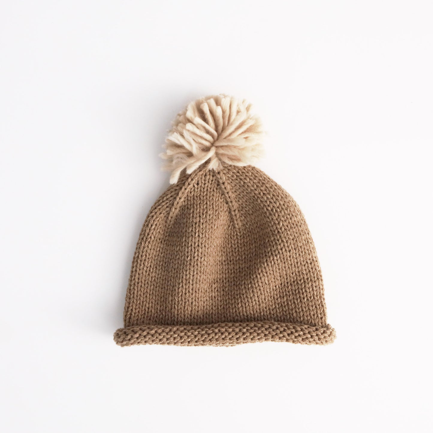 ポンポンニット帽