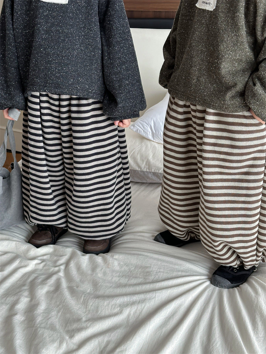 裏ボアボーダー柄パンツ