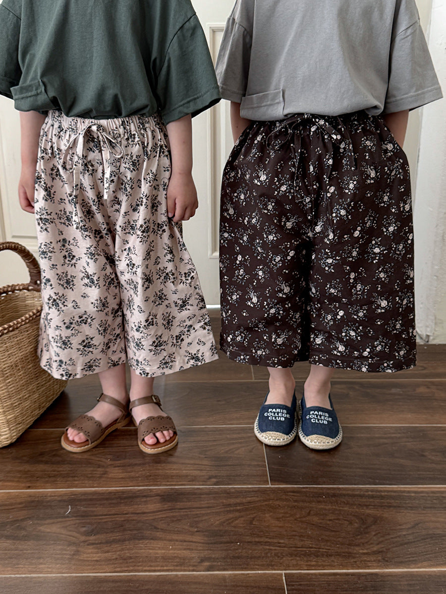 ボタニカル柄ストレート薄手パンツ