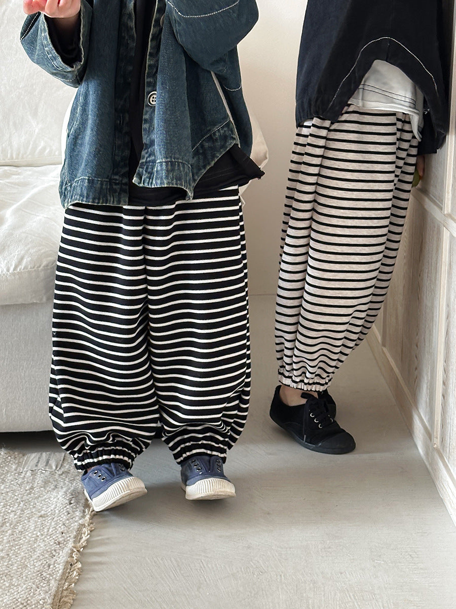 ボーダー柄スウェットパンツ