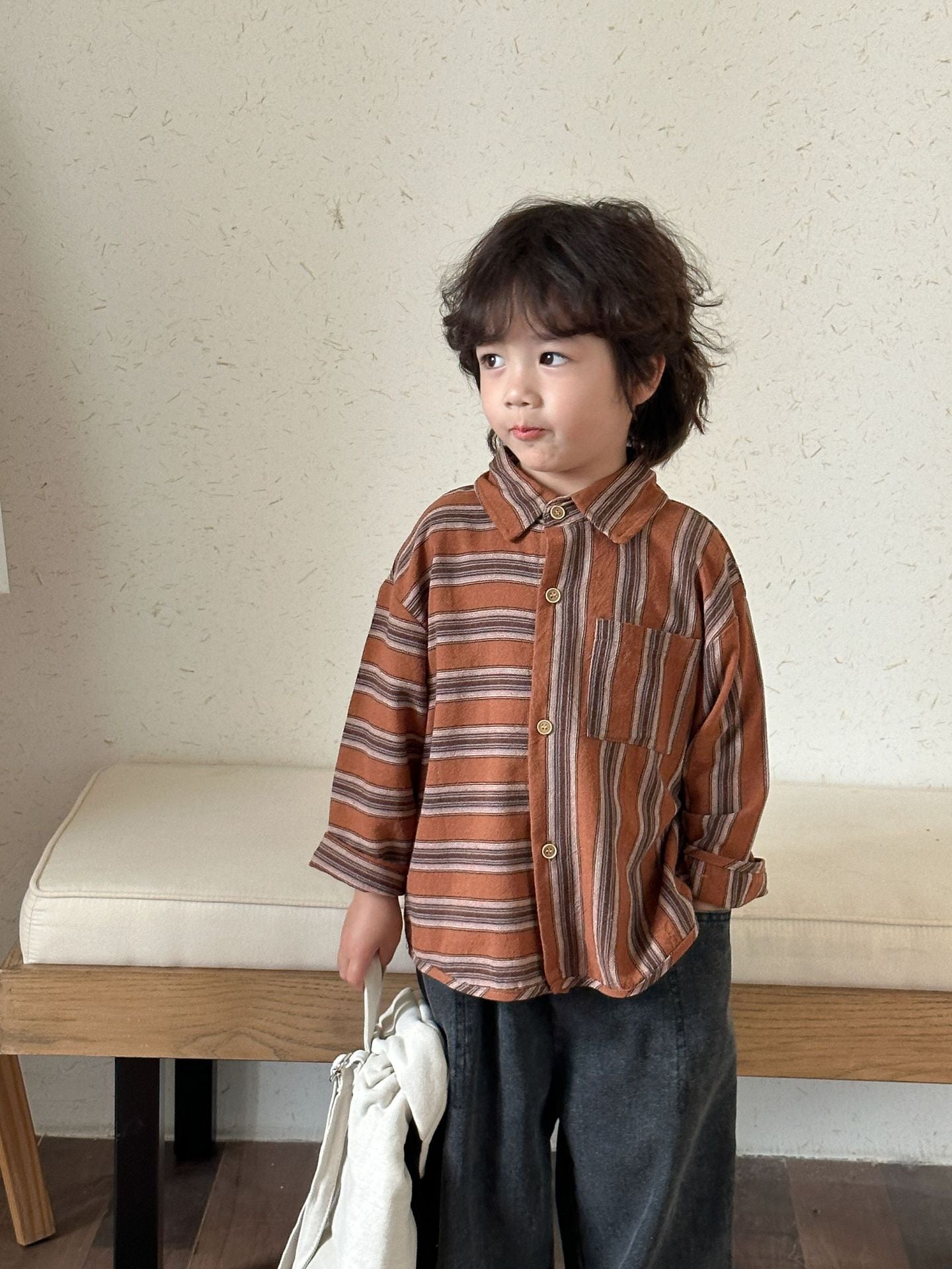 アシンメトリーストライプシャツ