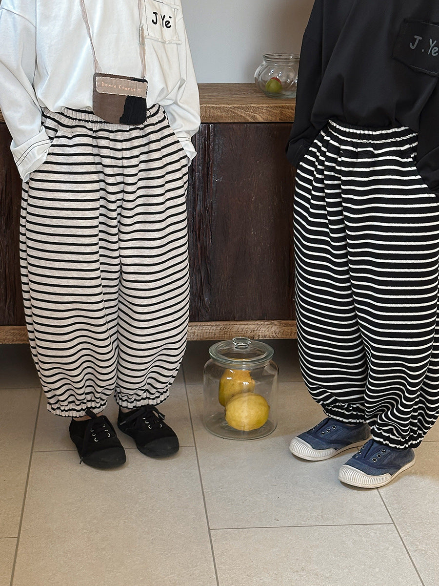 ボーダー柄スウェットパンツ