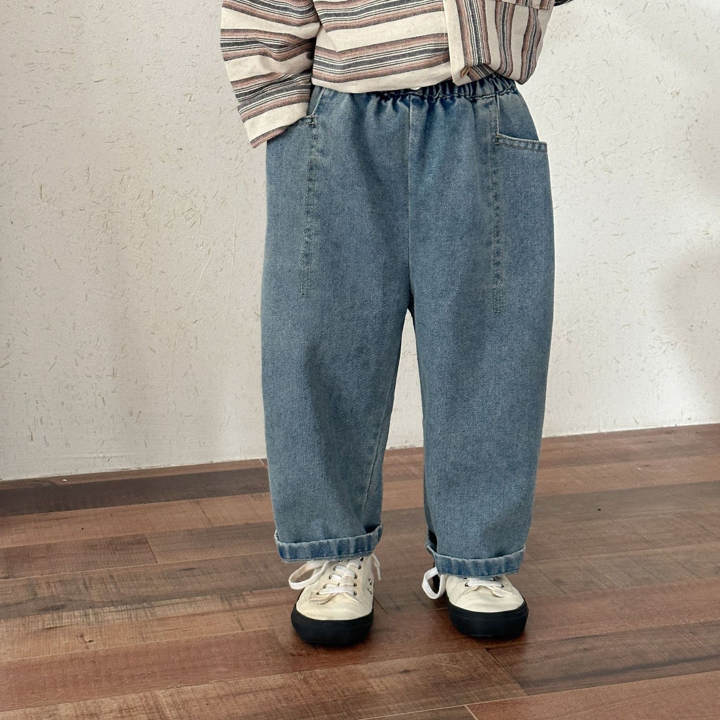 ソフトデニムパンツ