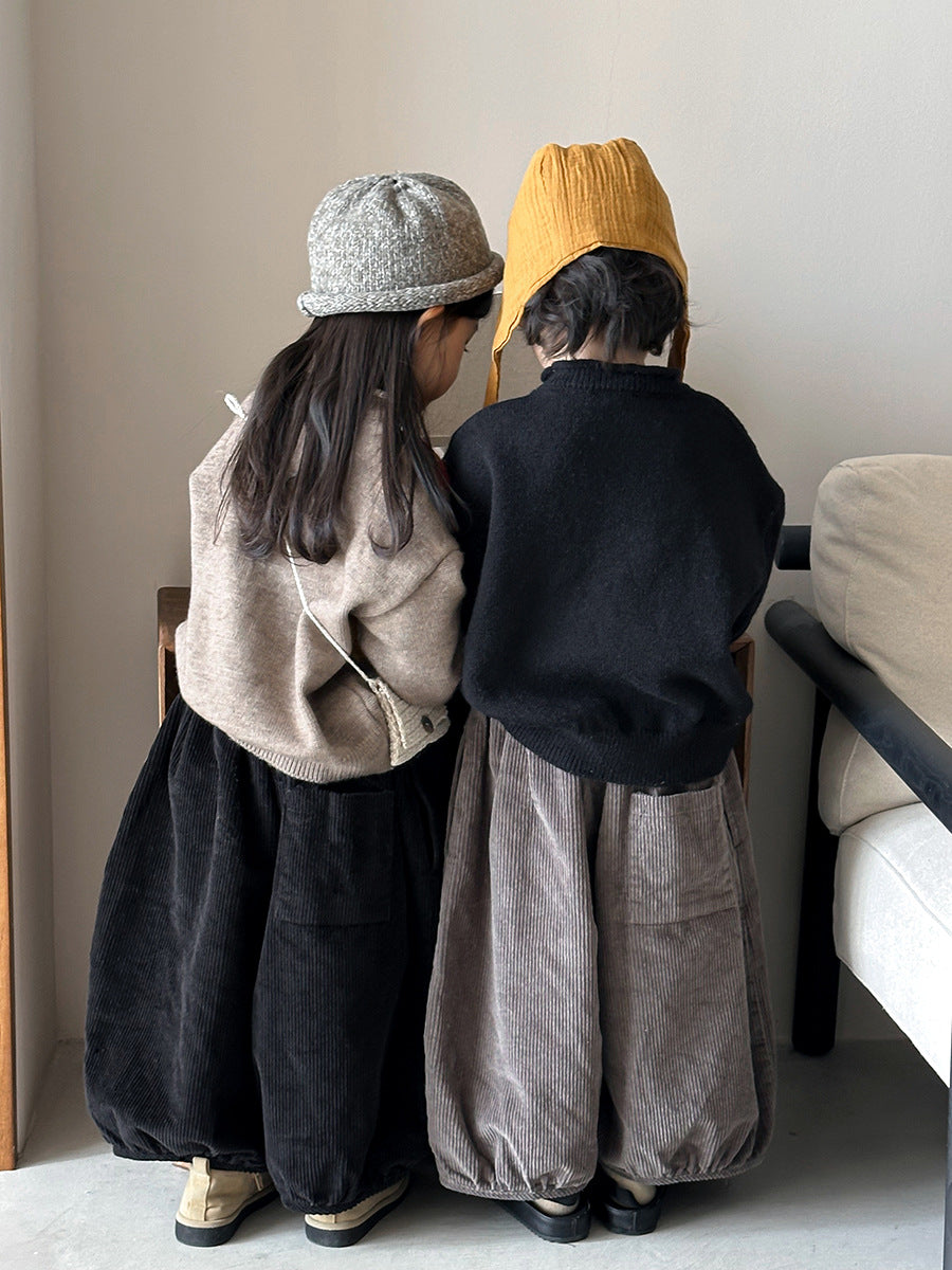ぽっちゃりコーデュロイパンツ