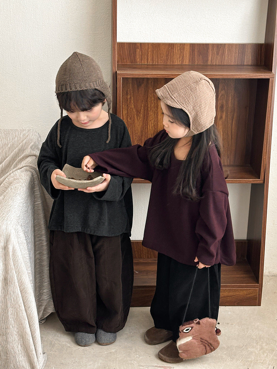 シンプル無地長袖Tシャツ