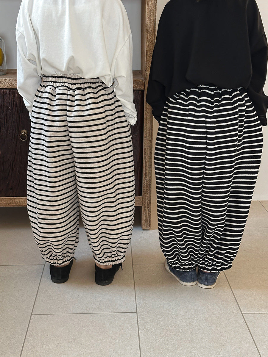 ボーダー柄スウェットパンツ