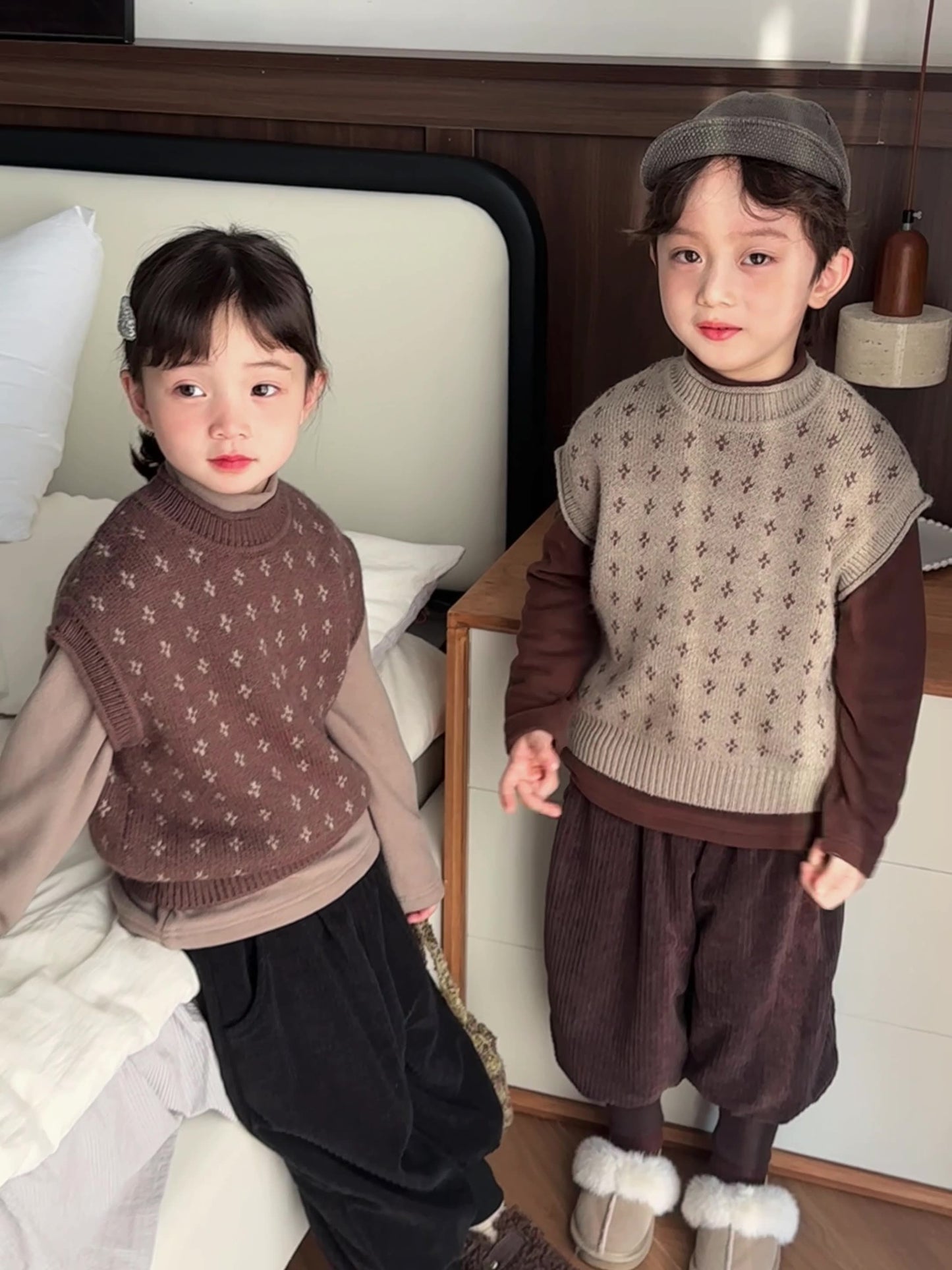 レトロ感柄編みニットベスト