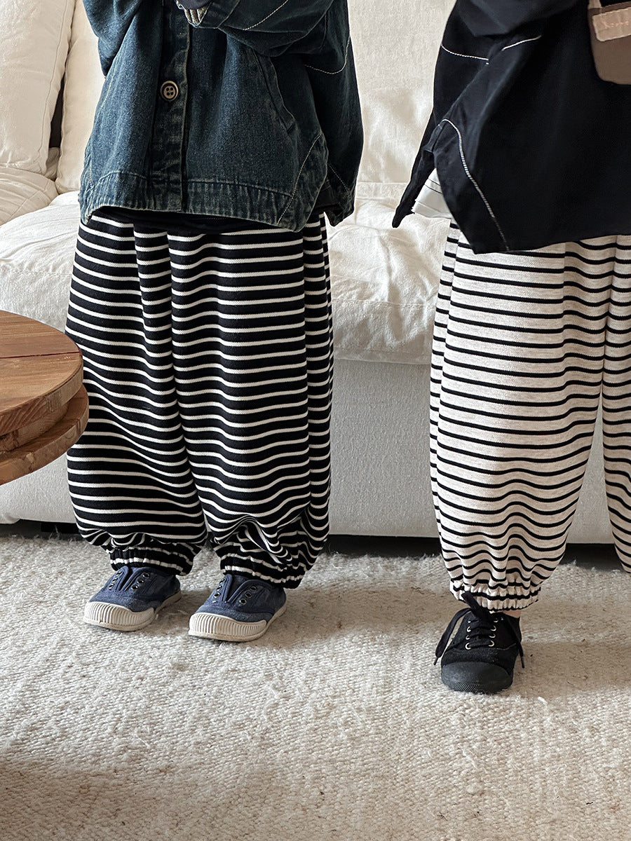 ボーダー柄スウェットパンツ