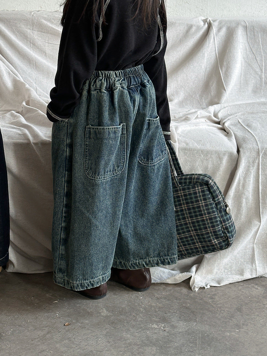 ストレートデニムパンツ
