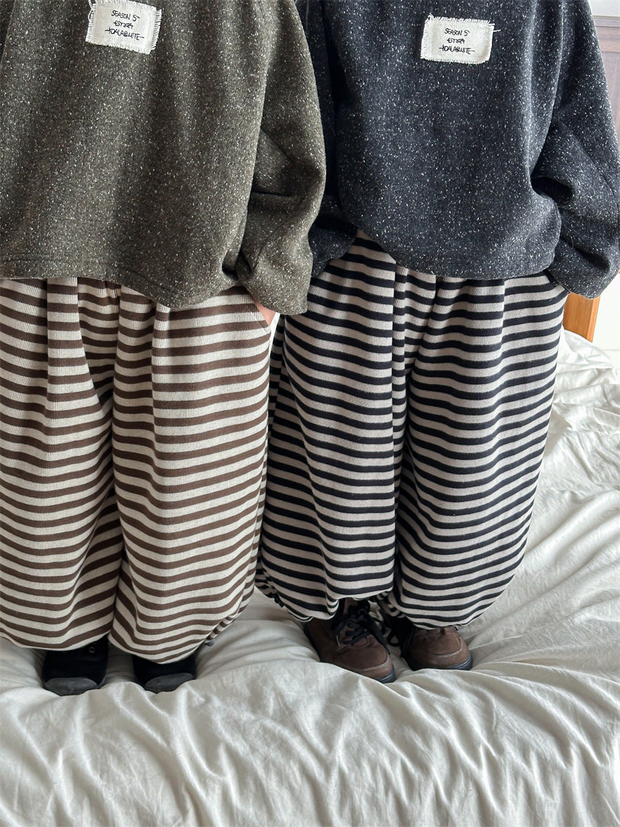 裏ボアボーダー柄パンツ
