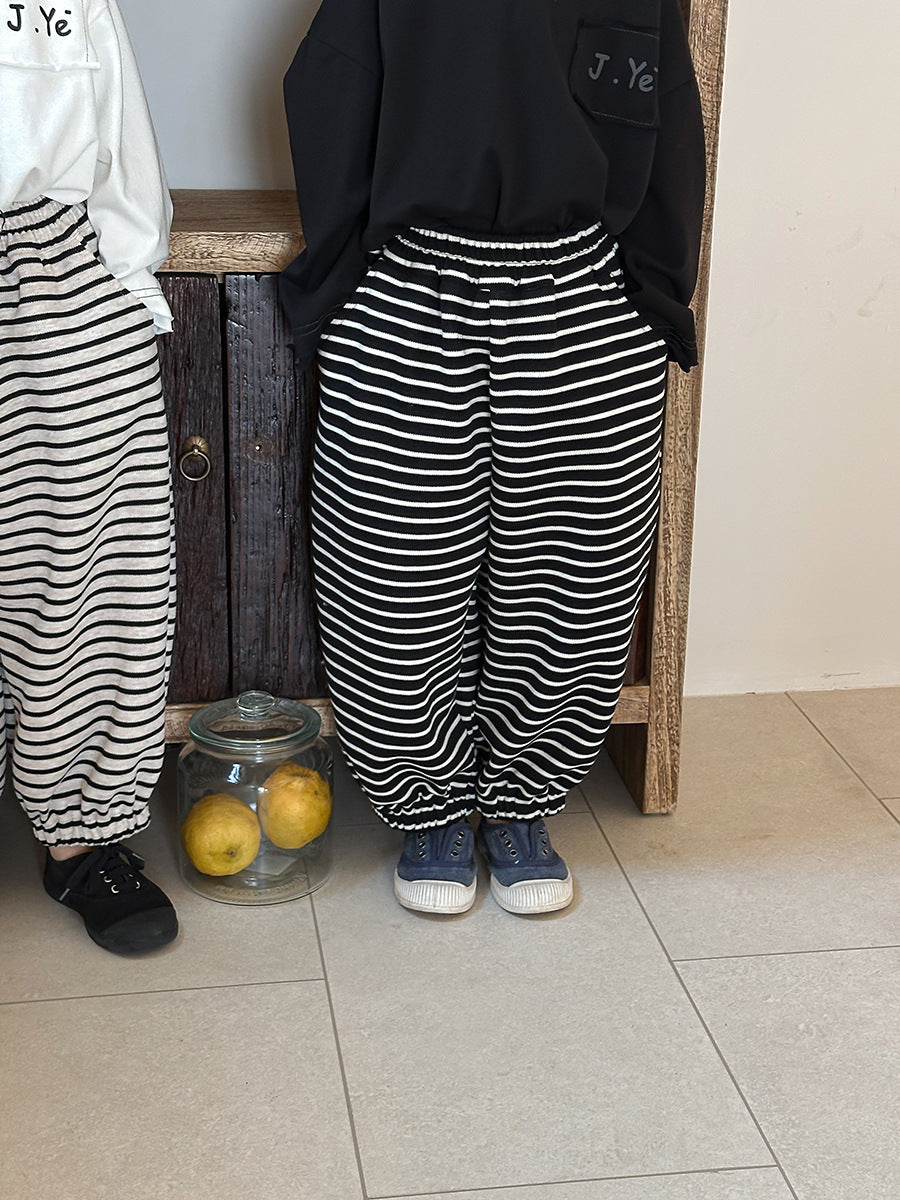 ボーダー柄スウェットパンツ