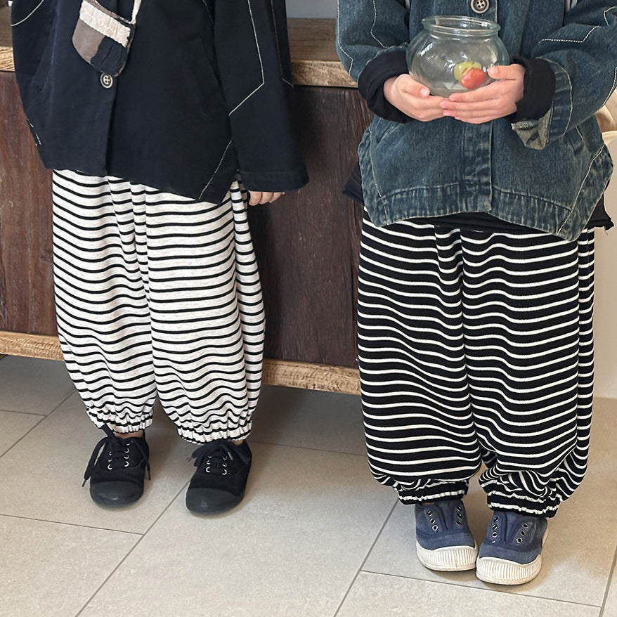 ボーダー柄スウェットパンツ