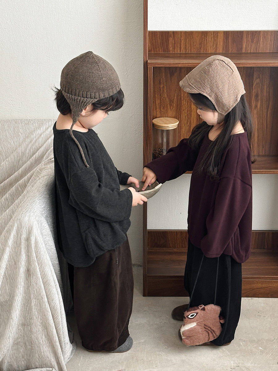 シンプル無地長袖Tシャツ