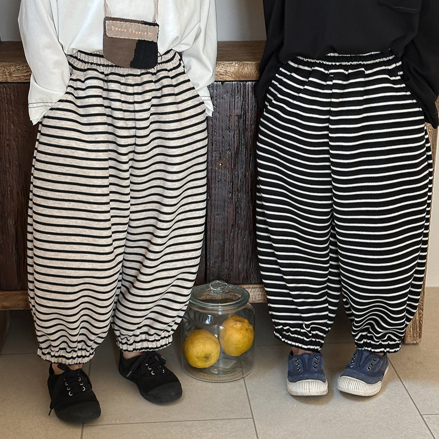 ボーダー柄スウェットパンツ