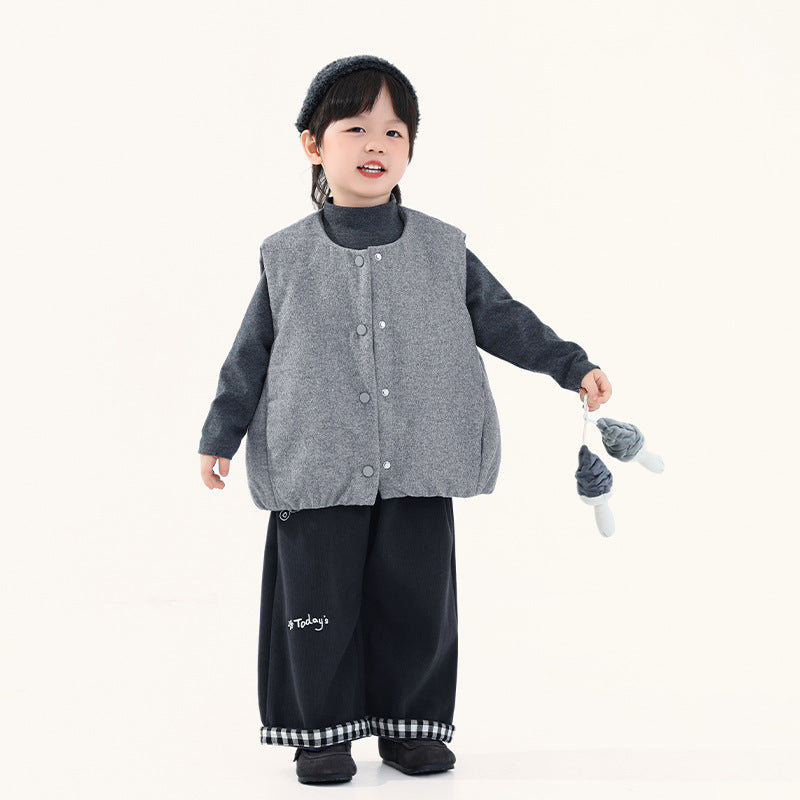中綿入りスナップボタンベスト