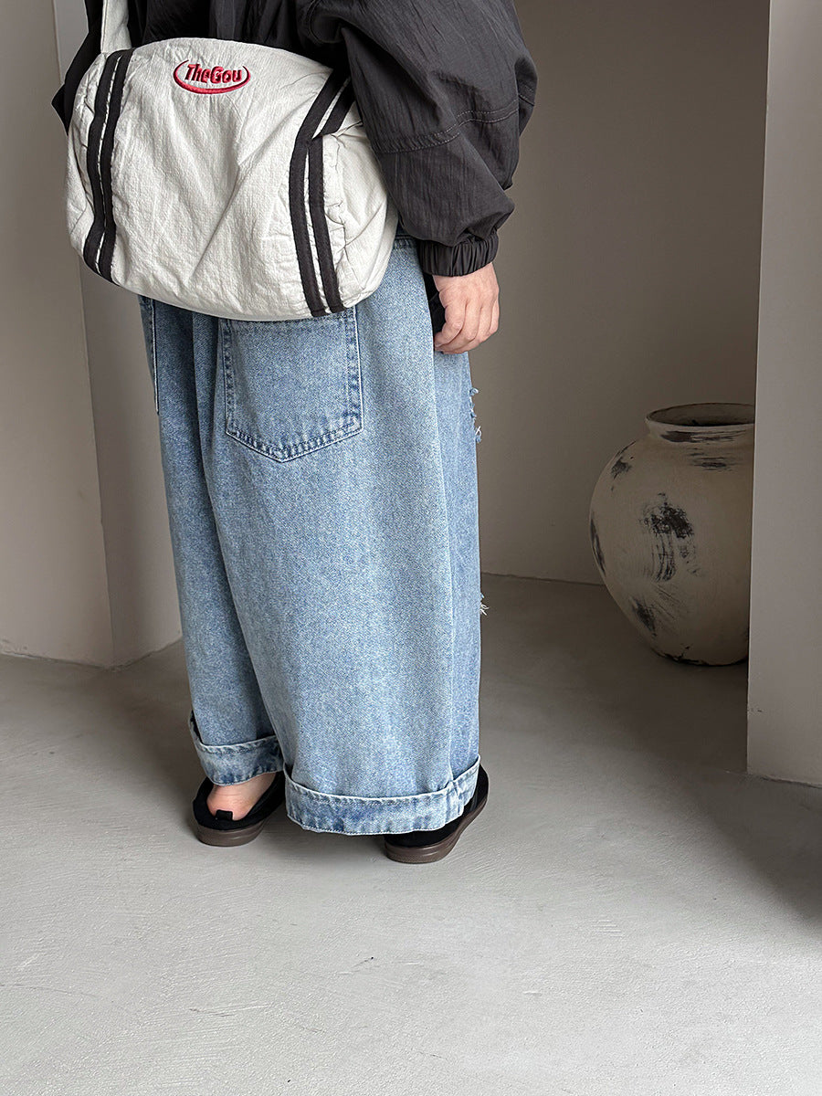 ダメージ加工デニムパンツ