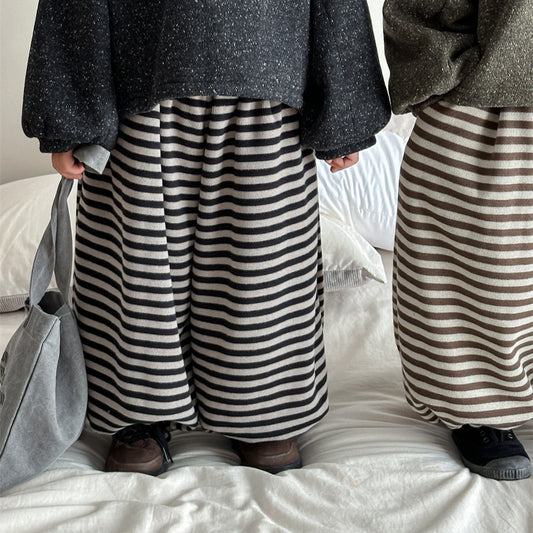 裏ボアボーダー柄パンツ