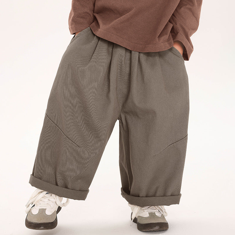 サイドタック入りワイドパンツ