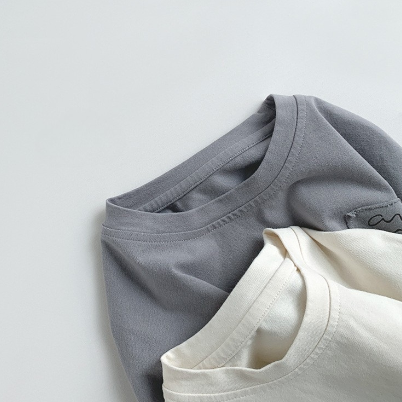綿100%ベーシックTシャツ
