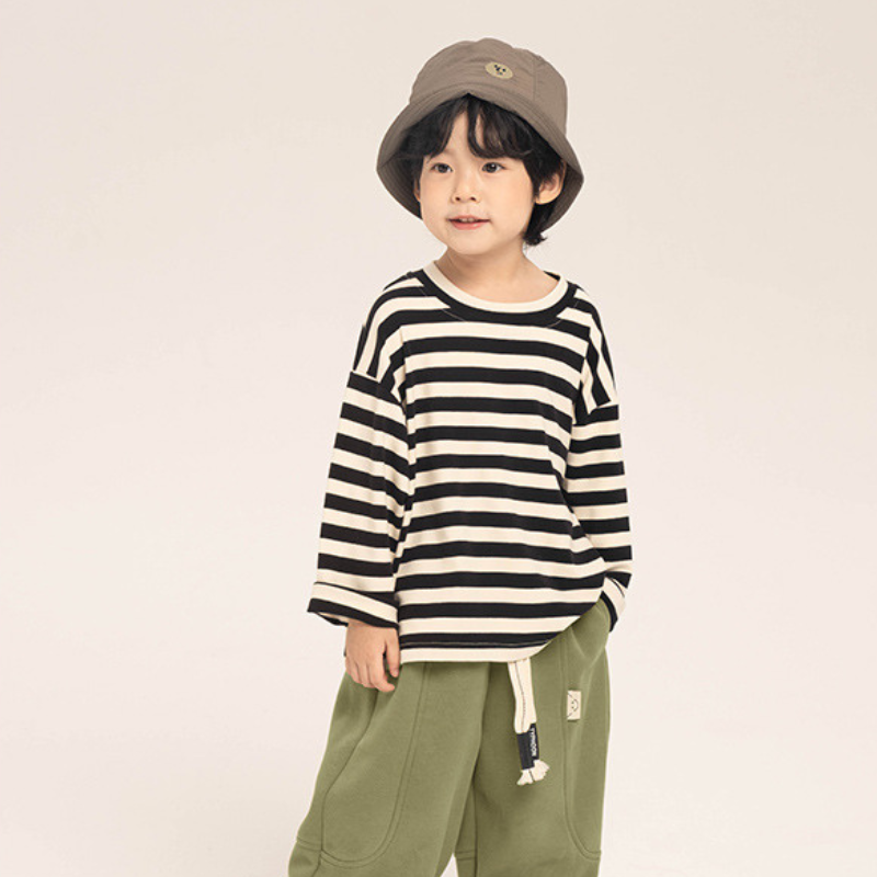 ゆったりボーダー長袖Tシャツ