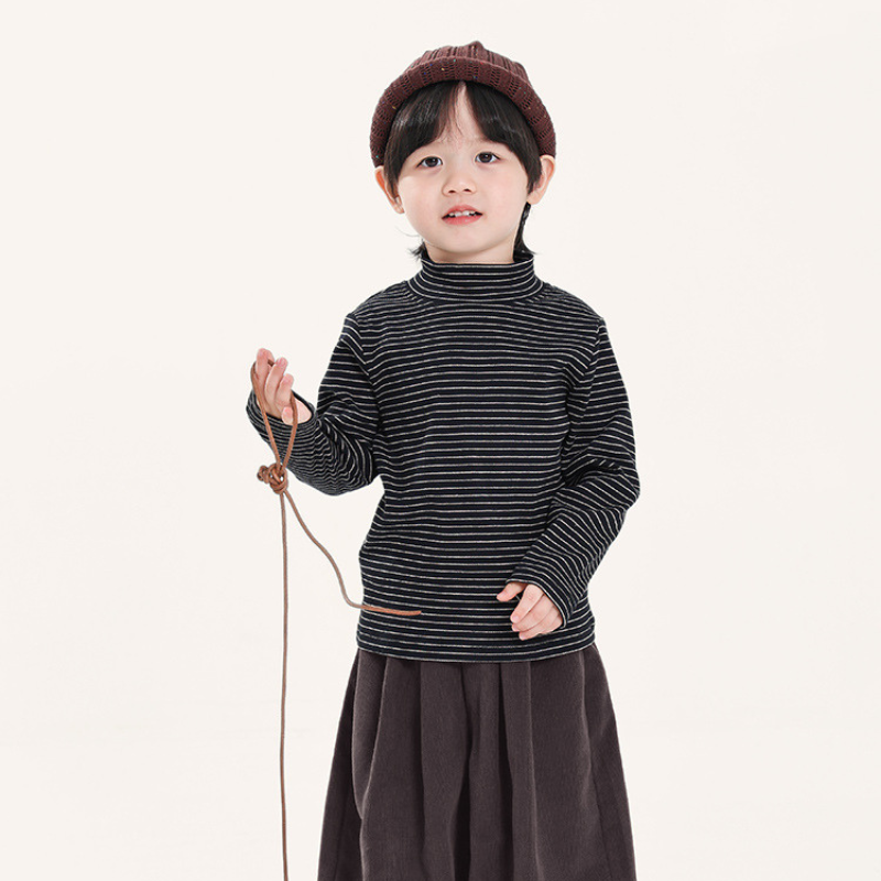 細ボーダーハイネック長袖