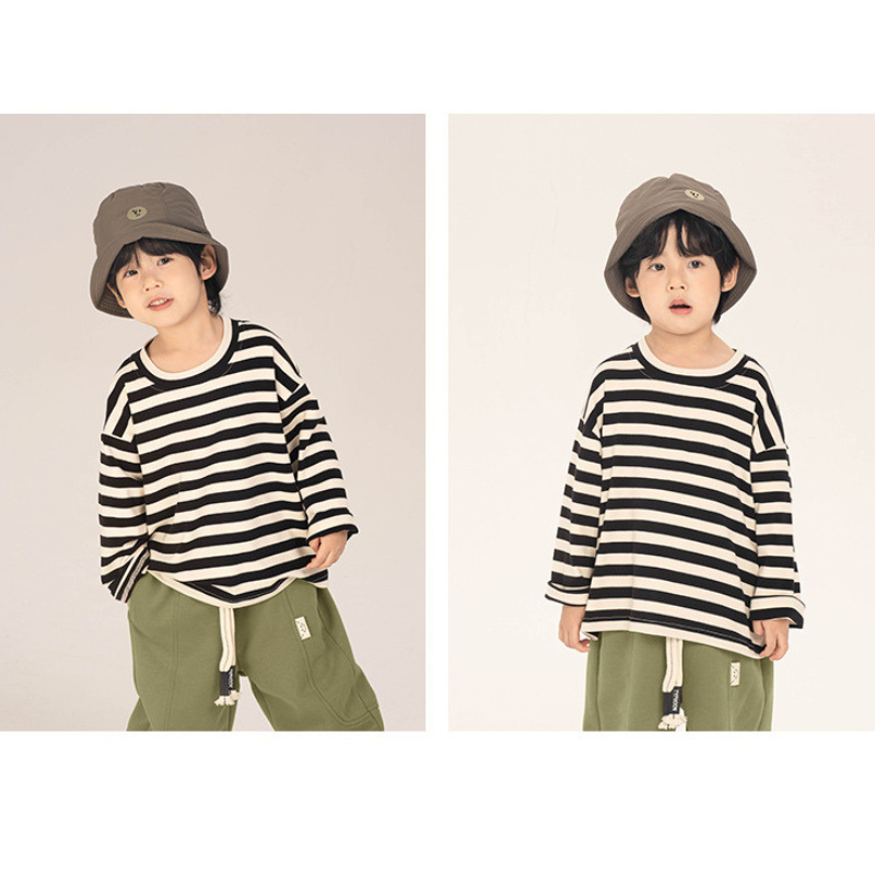 ゆったりボーダー長袖Tシャツ
