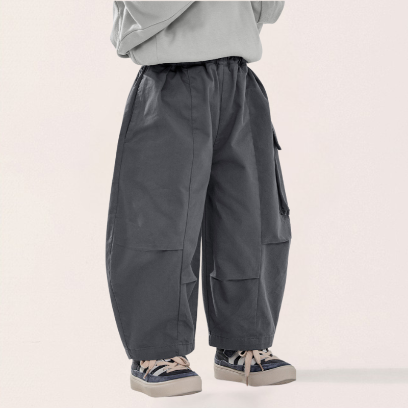 片側ポケットカジュアルパンツ