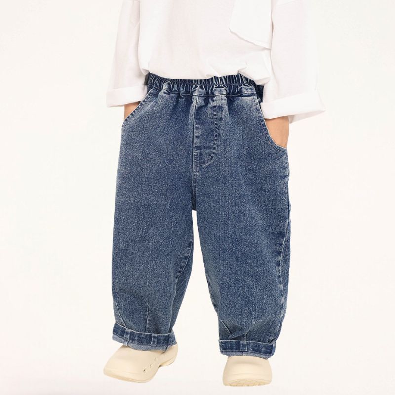 裾タックデニムパンツ