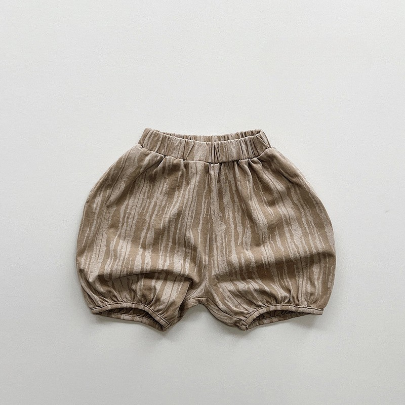 Earth-color dyed shorts