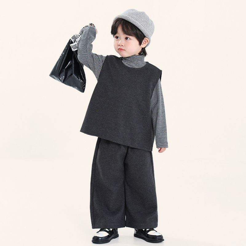 ベストとストレートパンツ2点セット