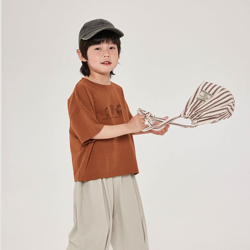 フロントプリントTシャツ