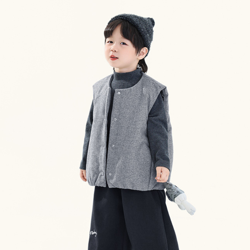 中綿入りスナップボタンベスト