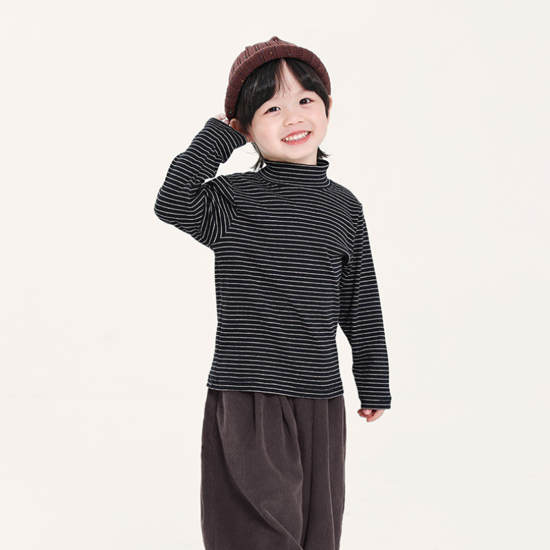 細ボーダーハイネック長袖
