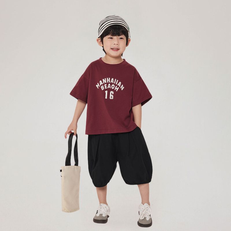 英文字プリントTシャツ