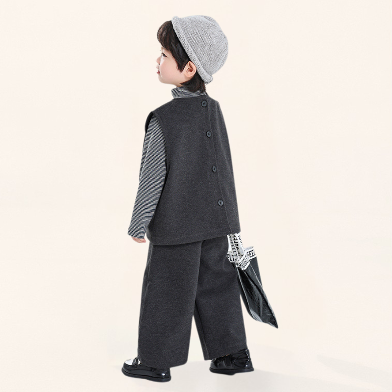 ベストとストレートパンツ2点セット