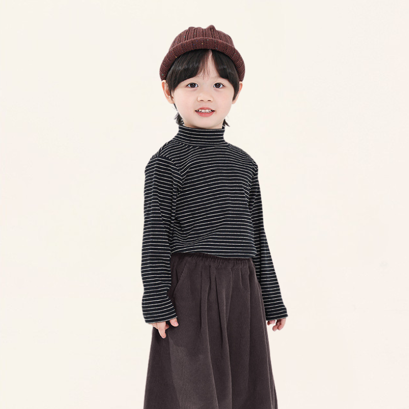 細ボーダーハイネック長袖