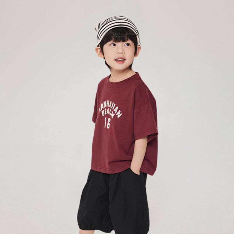 英文字プリントTシャツ