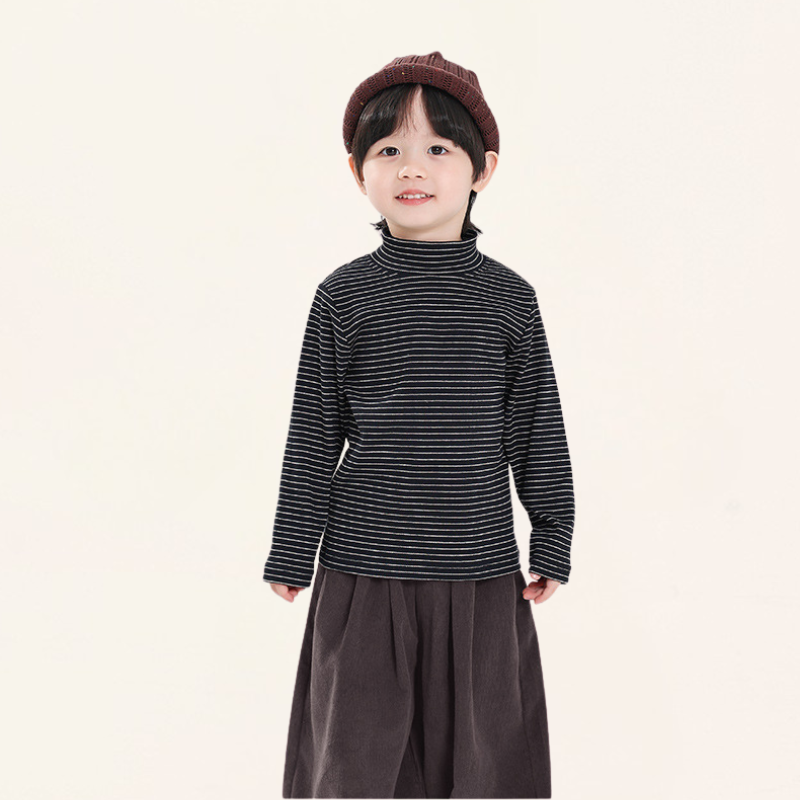 細ボーダーハイネック長袖