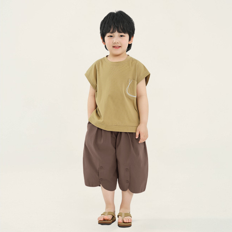 前ボタン飾り7分丈パンツ
