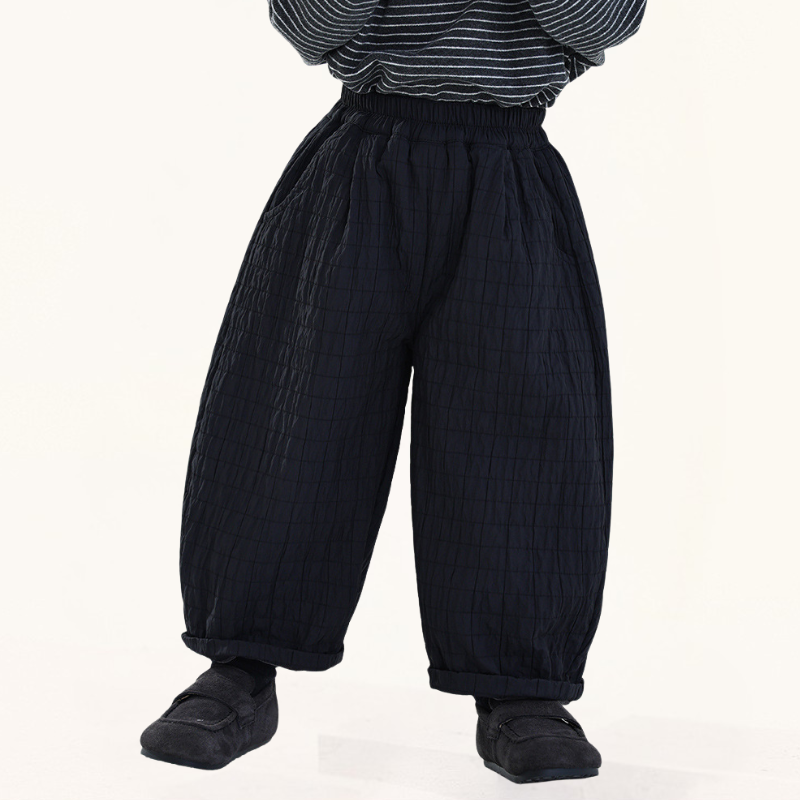 シャドー柄裏ボアパンツ