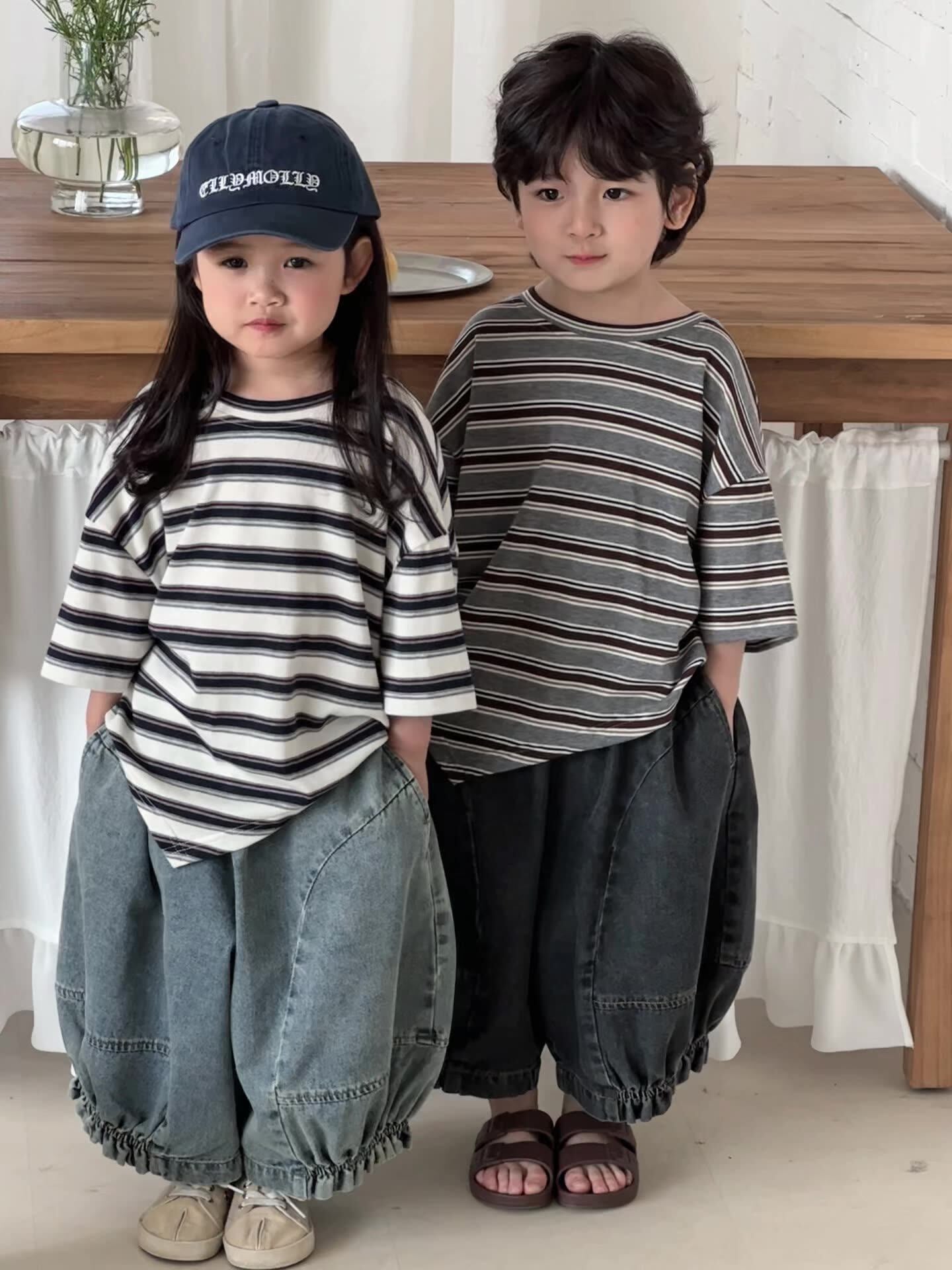 裾アシンメトリーボーダー柄Tシャツ